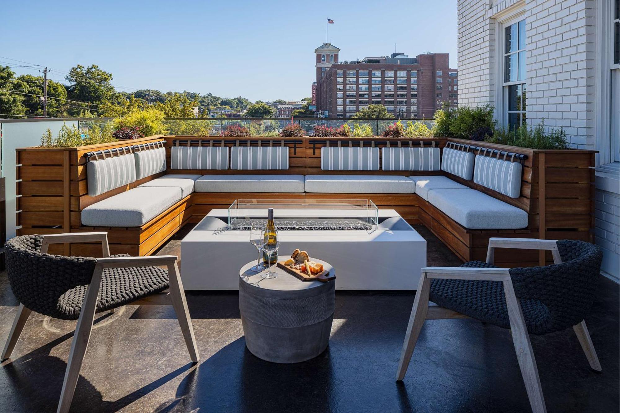 Wylie Hotel Atlanta, Tapestry Collection By Hilton Extérieur photo